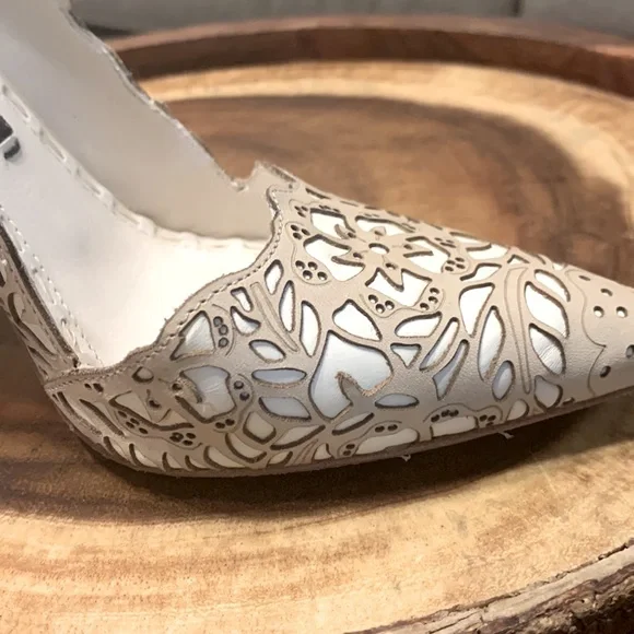 Alice & Olivia Dina Rose Laser Cut Hard to find  size 37 - Picture 7 of 16
